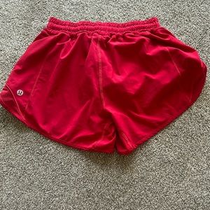 Red lulu hottie hot shorts high rise